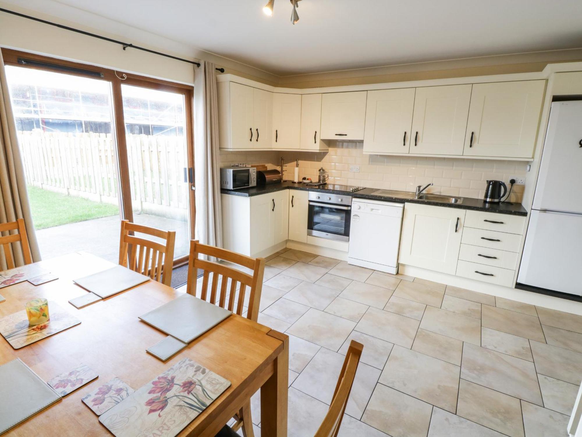 Sea Breeze Holiday Home Enniscrone Exterior photo